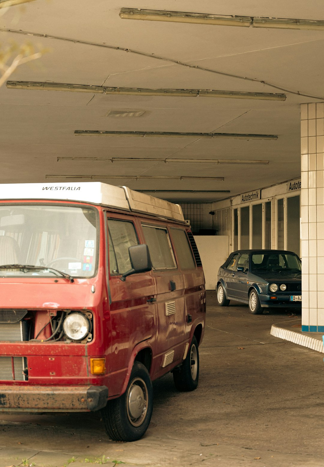 Short-form content room